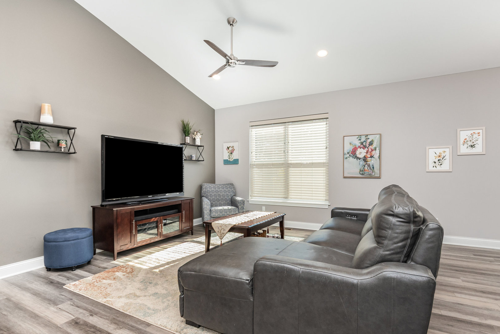 531 W Meadowdale Circle