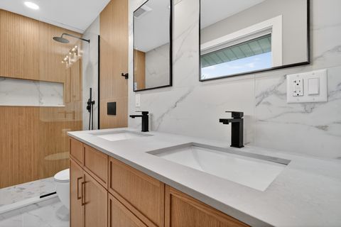 Tiny photo for 1230 Guerin Road, Libertyville, IL 60048 (MLS # 12631210)