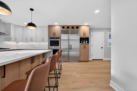 Tiny photo for 1230 Guerin Road, Libertyville, IL 60048 (MLS # 12631210)