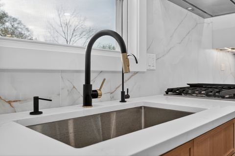 Tiny photo for 1230 Guerin Road, Libertyville, IL 60048 (MLS # 12631210)