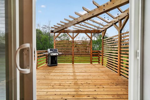 Tiny photo for 1230 Guerin Road, Libertyville, IL 60048 (MLS # 12631210)