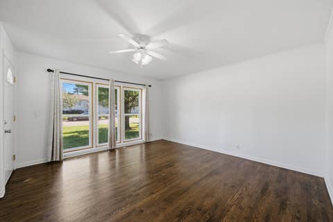 Tiny photo for 207 Caddy Avenue, Carpentersville, IL 60110 (MLS # 12741720)