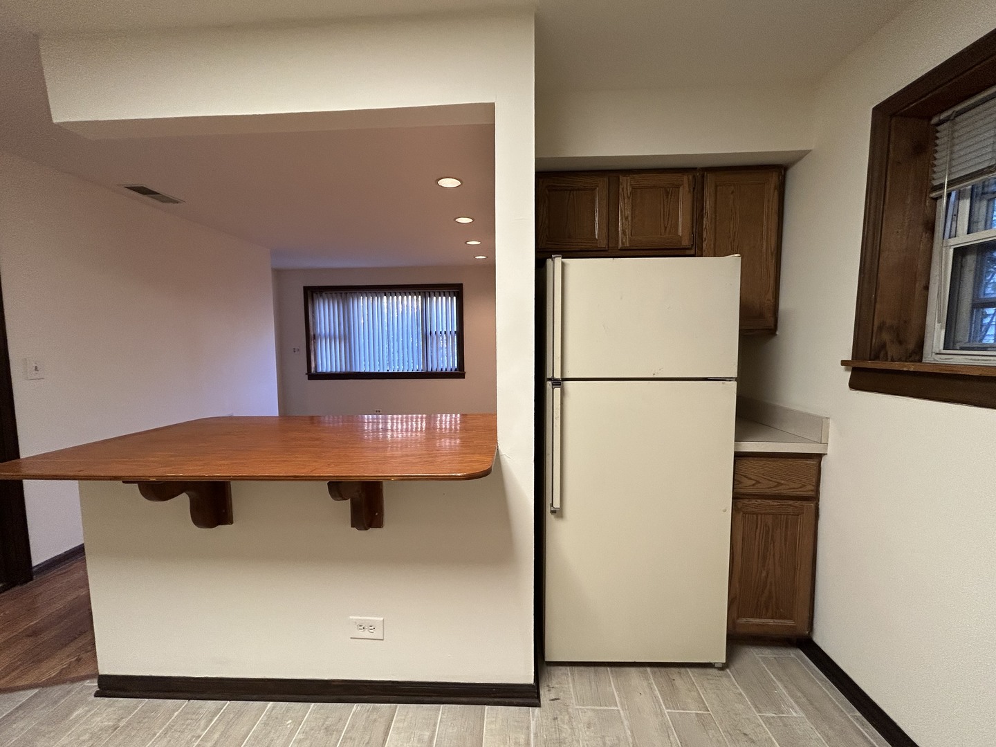 3146 N Southport Avenue G