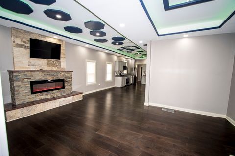 Tiny photo for 845 W 50th Place, Chicago, IL 60609 (MLS # 12488657)