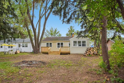Tiny photo for 10280 Kenilworth Avenue, Algonquin, IL 60102 (MLS # 12472364)