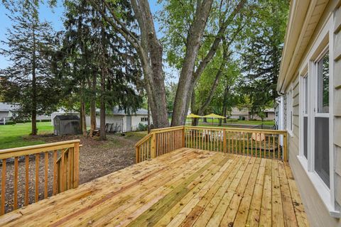 Tiny photo for 10280 Kenilworth Avenue, Algonquin, IL 60102 (MLS # 12472364)