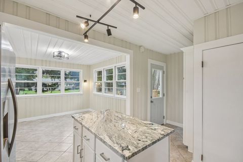 Tiny photo for 10280 Kenilworth Avenue, Algonquin, IL 60102 (MLS # 12472364)