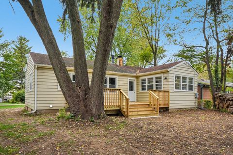 Tiny photo for 10280 Kenilworth Avenue, Algonquin, IL 60102 (MLS # 12472364)