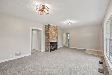 Tiny photo for 10280 Kenilworth Avenue, Algonquin, IL 60102 (MLS # 12472364)