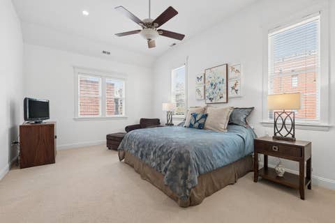 Tiny photo for 1530 W Grace Street, Chicago, IL 60613 (MLS # 12707886)