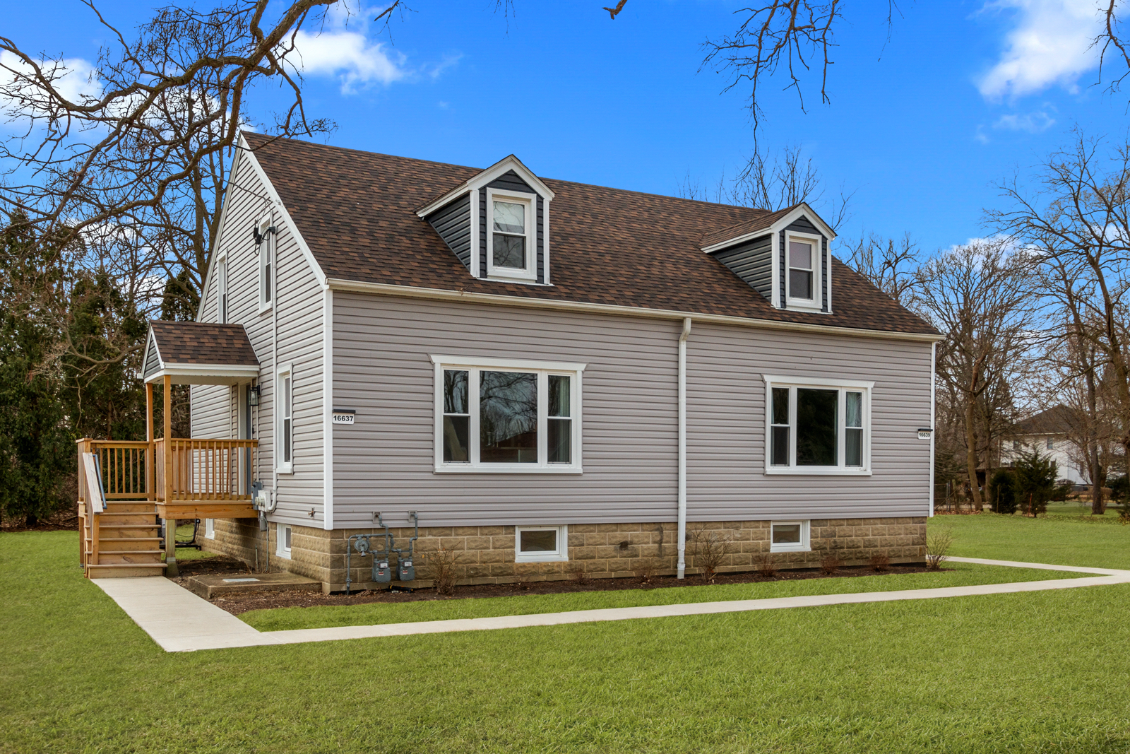 Listing image 4