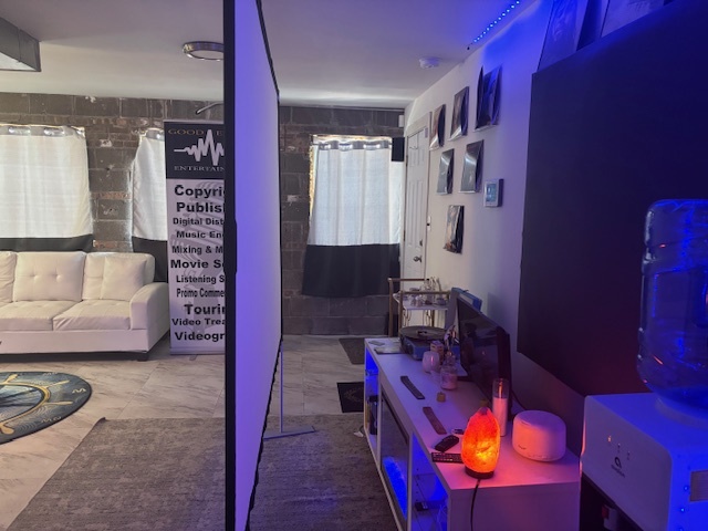 5633 W 63rd Street CH1-CH2