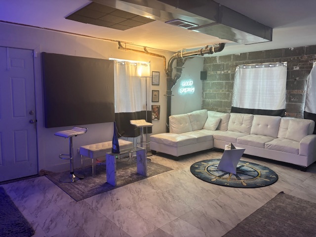 5633 W 63rd Street CH1-CH2