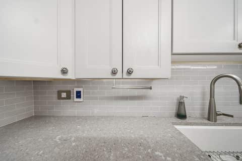 Tiny photo for 7639 N Eastlake Terrace #1D, Chicago, IL 60626 (MLS # 12742421)
