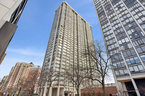 Photo of 5455 N SHERIDAN Road #808, Chicago, IL 60640 (MLS # 12581260)
