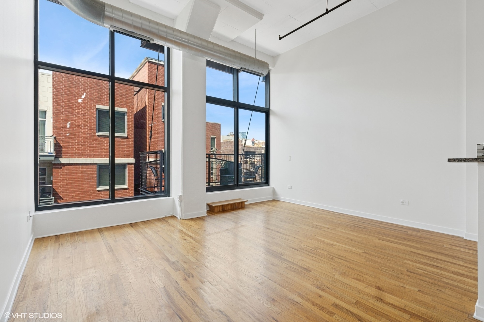 1224 W Van Buren Street 317