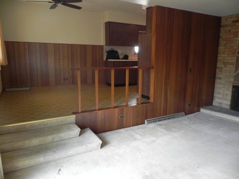 Tiny photo for 5400 N Mulligan Avenue, Chicago, IL 60630 (MLS # 12754165)