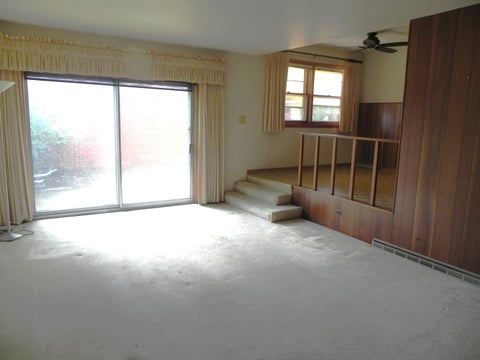 Tiny photo for 5400 N Mulligan Avenue, Chicago, IL 60630 (MLS # 12754165)