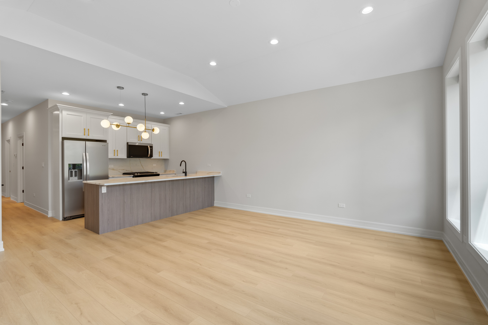 5000 S Prairie Avenue