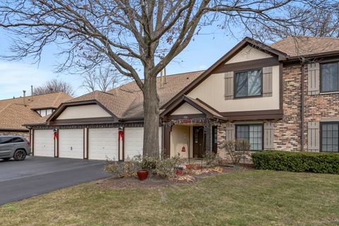Photo of 531 Cumberland Trail #B, Roselle, IL 60172 (MLS # 12596684)