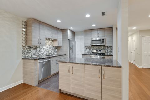 Tiny photo for 531 Cumberland Trail #B, Roselle, IL 60172 (MLS # 12596684)