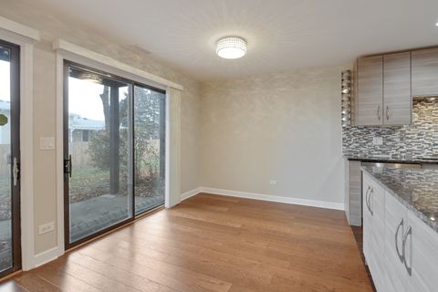 Tiny photo for 531 Cumberland Trail #B, Roselle, IL 60172 (MLS # 12596684)