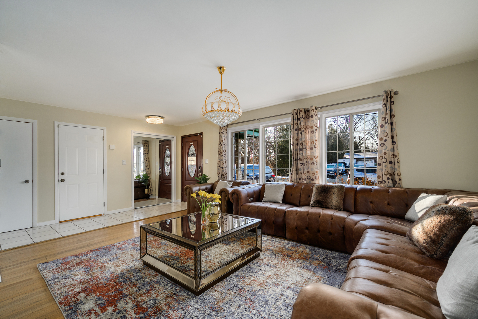 2458 Seminary Avenue