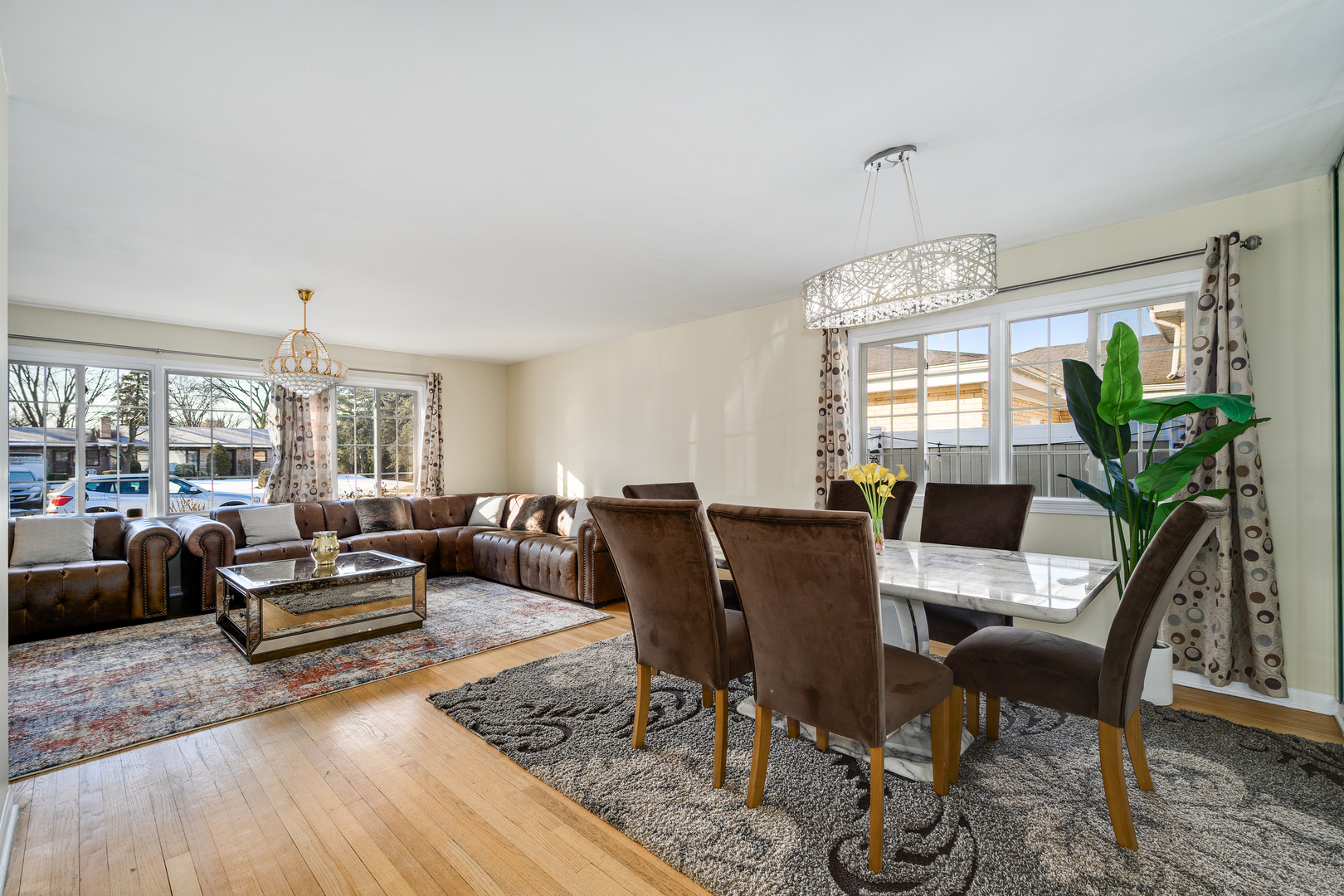 2458 Seminary Avenue