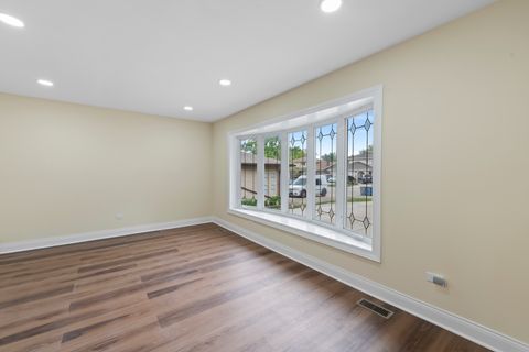 Tiny photo for 10403 Broadmoor Drive, Palos Hills, IL 60465 (MLS # 12634048)
