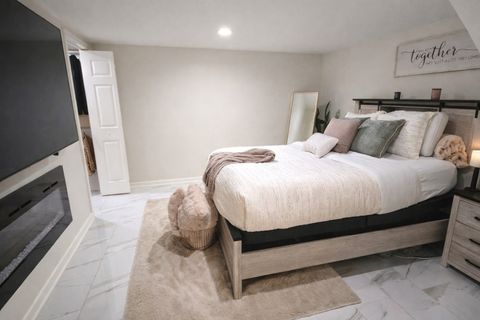 Tiny photo for 2605 W 83rd Place, Chicago, IL 60652 (MLS # 12613326)