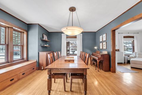 Tiny photo for 17 S Maple Street, Mount Prospect, IL 60056 (MLS # 12563601)