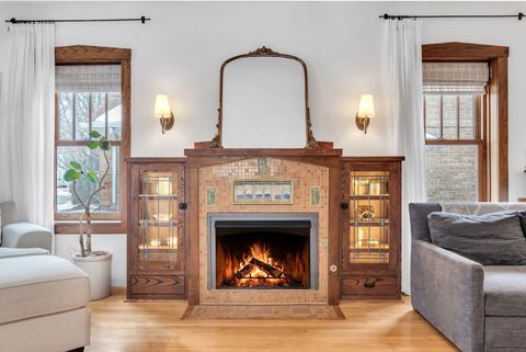 Tiny photo for 17 S Maple Street, Mount Prospect, IL 60056 (MLS # 12563601)