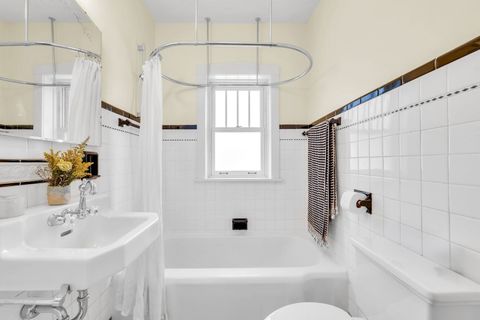 Tiny photo for 17 S Maple Street, Mount Prospect, IL 60056 (MLS # 12563601)