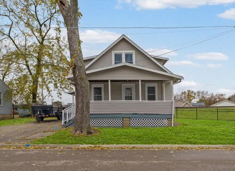 Tiny photo for 1001 Pancake Street, Bloomington, IL 61701 (MLS # 12521115)