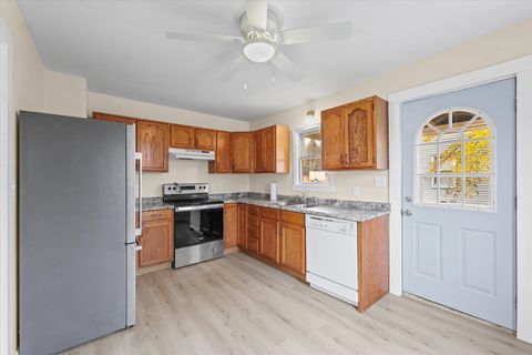 Tiny photo for 1001 Pancake Street, Bloomington, IL 61701 (MLS # 12521115)