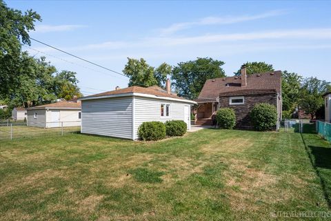 Tiny photo for 2440 S 20th Avenue, Broadview, IL 60155 (MLS # 12483261)