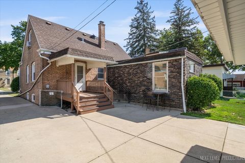 Tiny photo for 2440 S 20th Avenue, Broadview, IL 60155 (MLS # 12483261)
