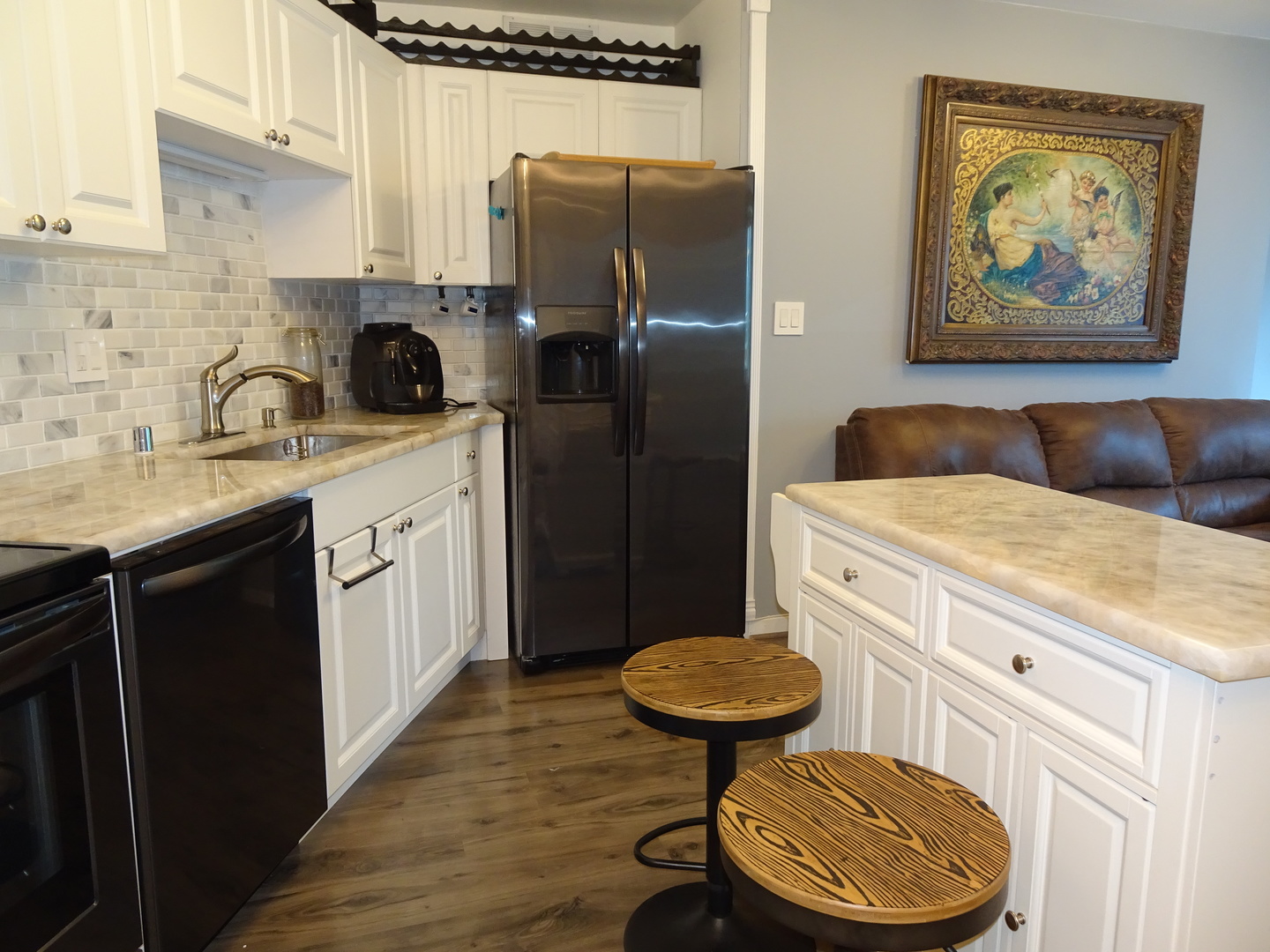 211 E Ohio Street 2215