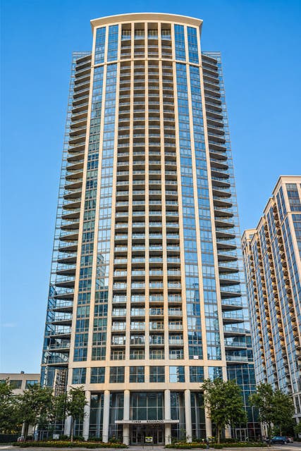 Photo of 1235 S Prairie Avenue #1805, Chicago, IL 60605 (MLS # 12724642)