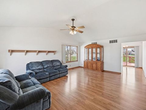 Tiny photo for 1730 Pebblewood Court, Sycamore, IL 60178 (MLS # 12615583)