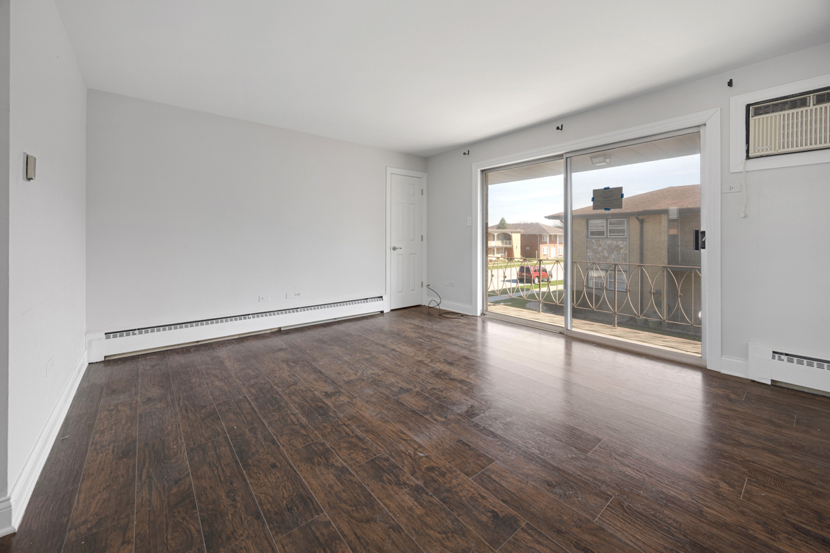 18318 Exchange Avenue 2F