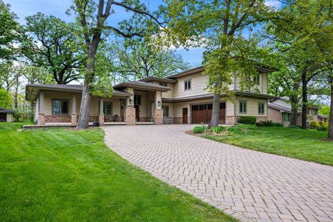 Photo of 23W212 Blackcherry Lane, Glen Ellyn, IL 60137 (MLS # 12662774)