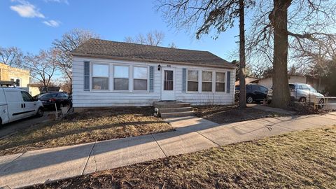 Tiny photo for 1811 Odgen Avenue, Lisle, IL 60532 (MLS # 12617481)