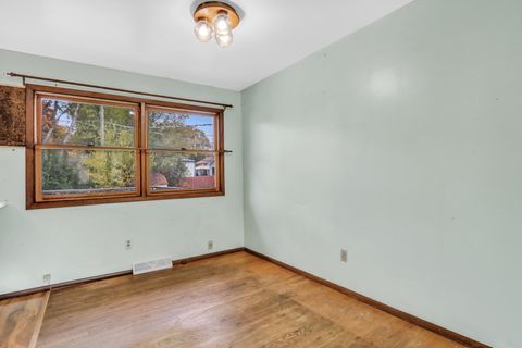 Tiny photo for 918 Ronald Terrace, Round Lake Beach, IL 60073 (MLS # 12518496)