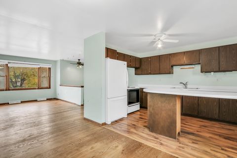 Tiny photo for 918 Ronald Terrace, Round Lake Beach, IL 60073 (MLS # 12518496)