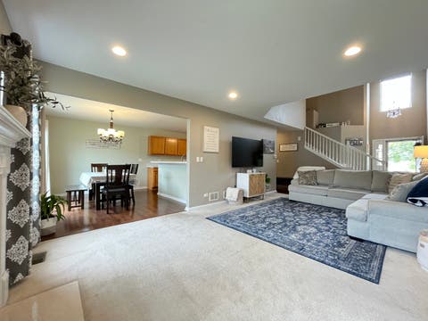 Tiny photo for 715 SYCAMORE Court, Lindenhurst, IL 60046 (MLS # 12729897)