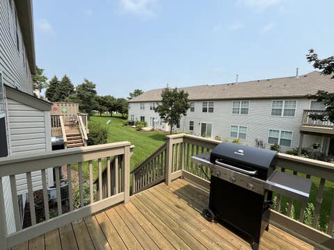 Tiny photo for 715 SYCAMORE Court, Lindenhurst, IL 60046 (MLS # 12729897)