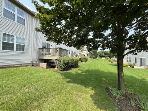 Tiny photo for 715 SYCAMORE Court, Lindenhurst, IL 60046 (MLS # 12729897)