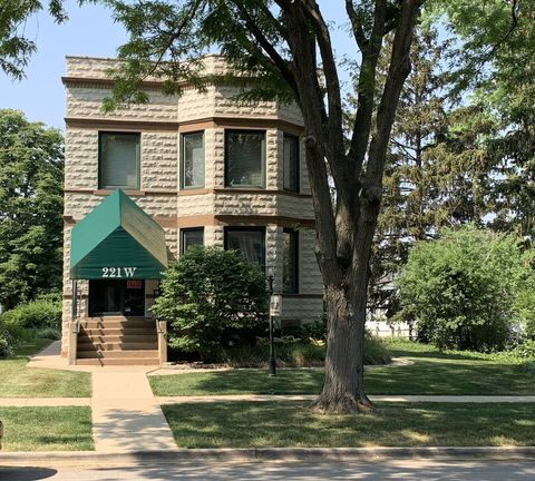 221 W Illinois Street Wheaton IL 60187