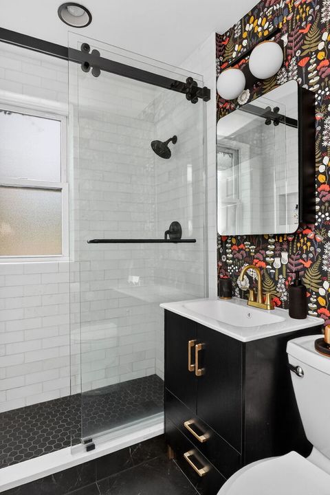 Tiny photo for 284 Chesterfield Avenue, Glen Ellyn, IL 60137 (MLS # 12623895)